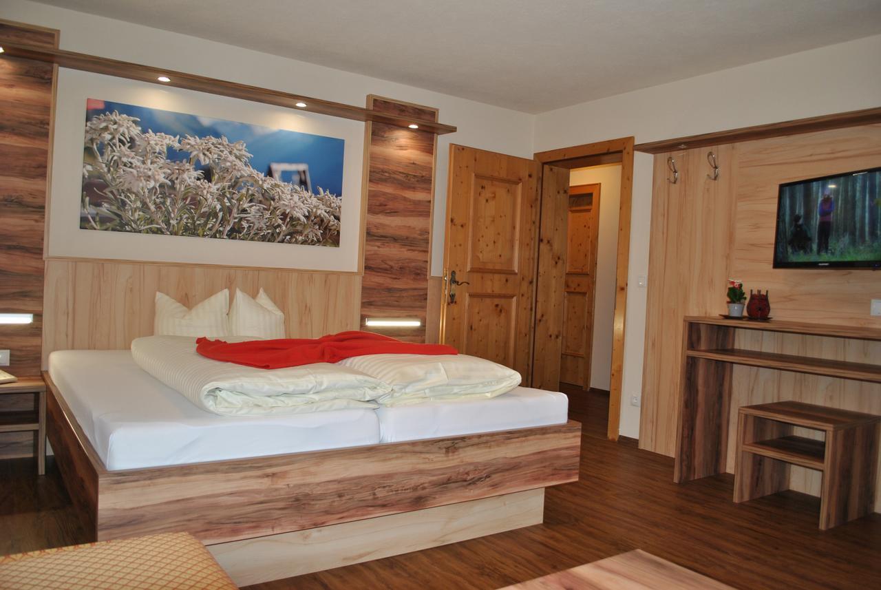 Hotel Pension Haid Sankt Leonhard im Pitztal Exterior photo